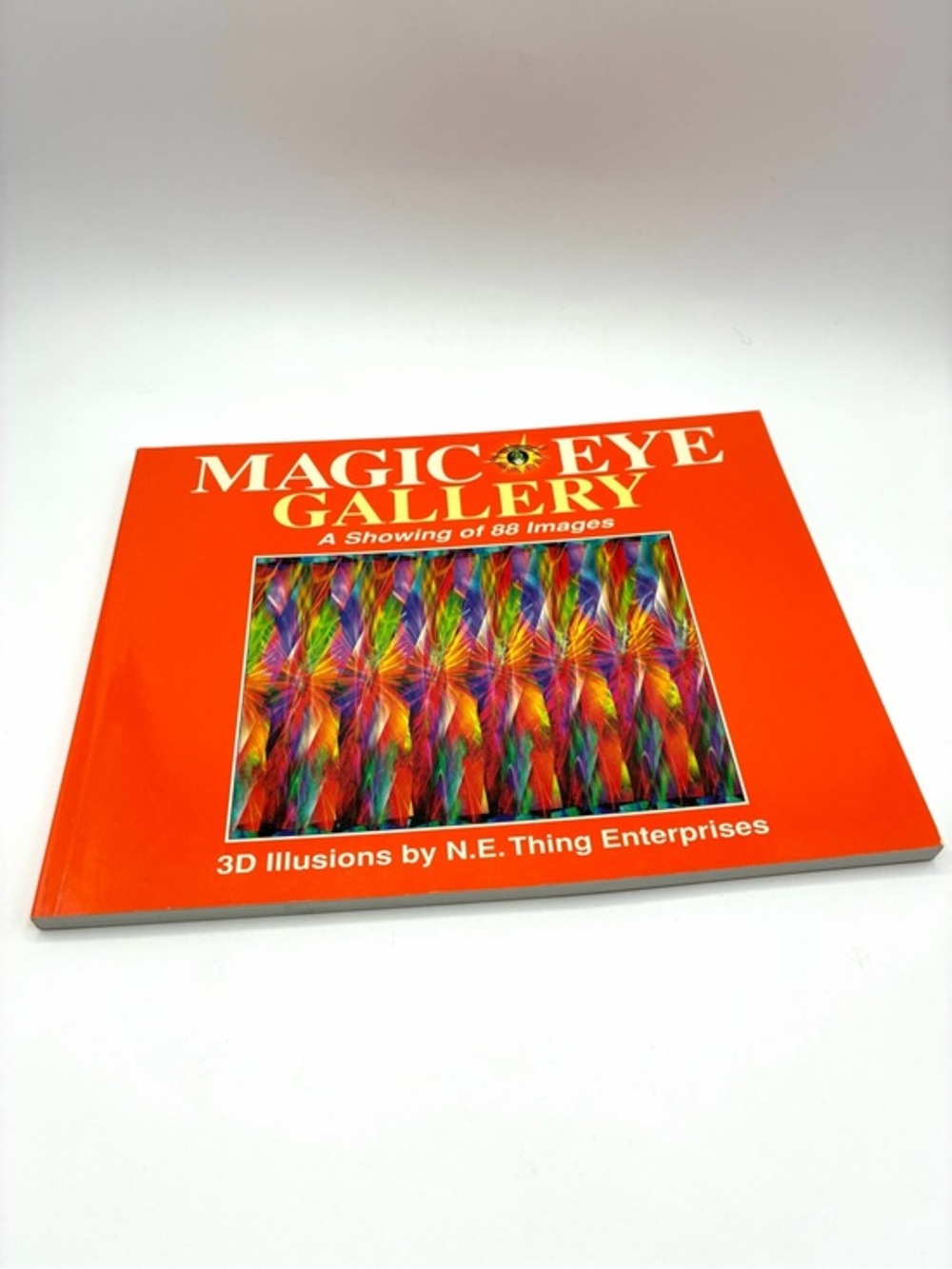 Vintage 1995 Magic Eye Gallery 3D Illusion Book 88 Images N.E. Thing Enterprises
